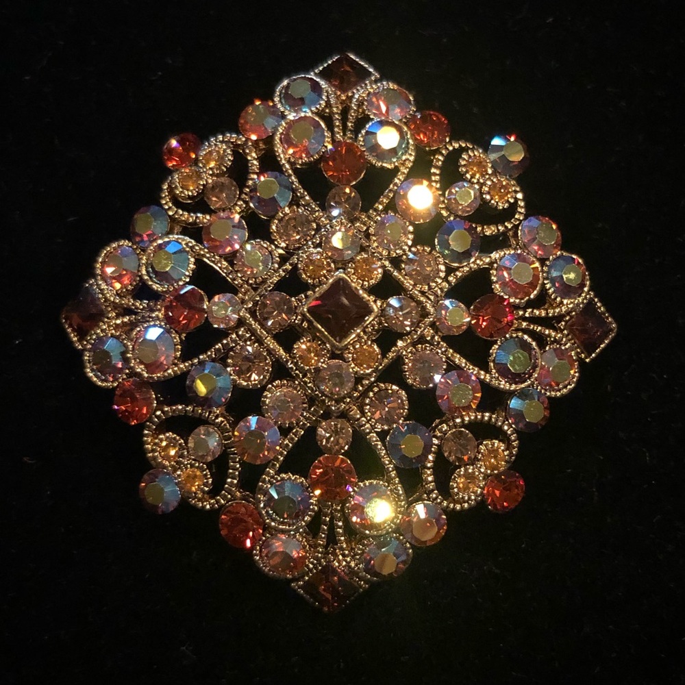 Dynamic Vintage Joan Rivers Brooch